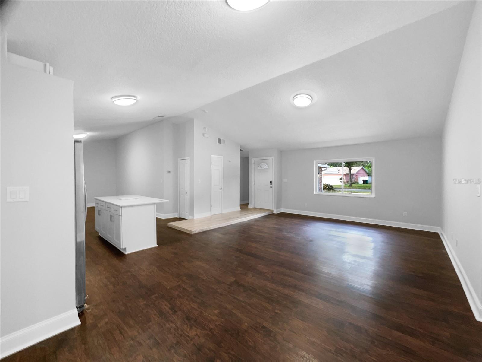 OAKTREE VILLAGE - Residential