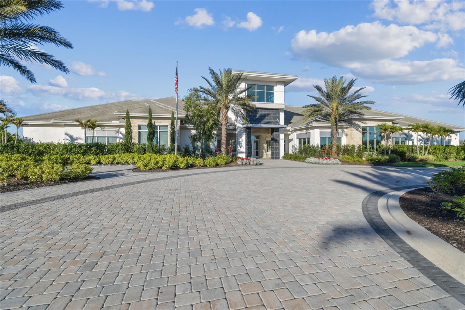 ESPLANADE/WIREGRASS RANCH PH - Residential