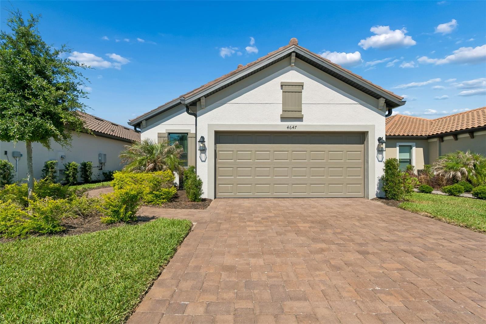 ESPLANADE/WIREGRASS RANCH PH - Residential