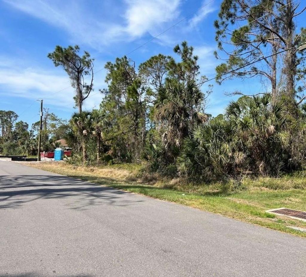 Photo of 32 Baltimore Street, North Port, FL 34286 (MLS # N6139894)