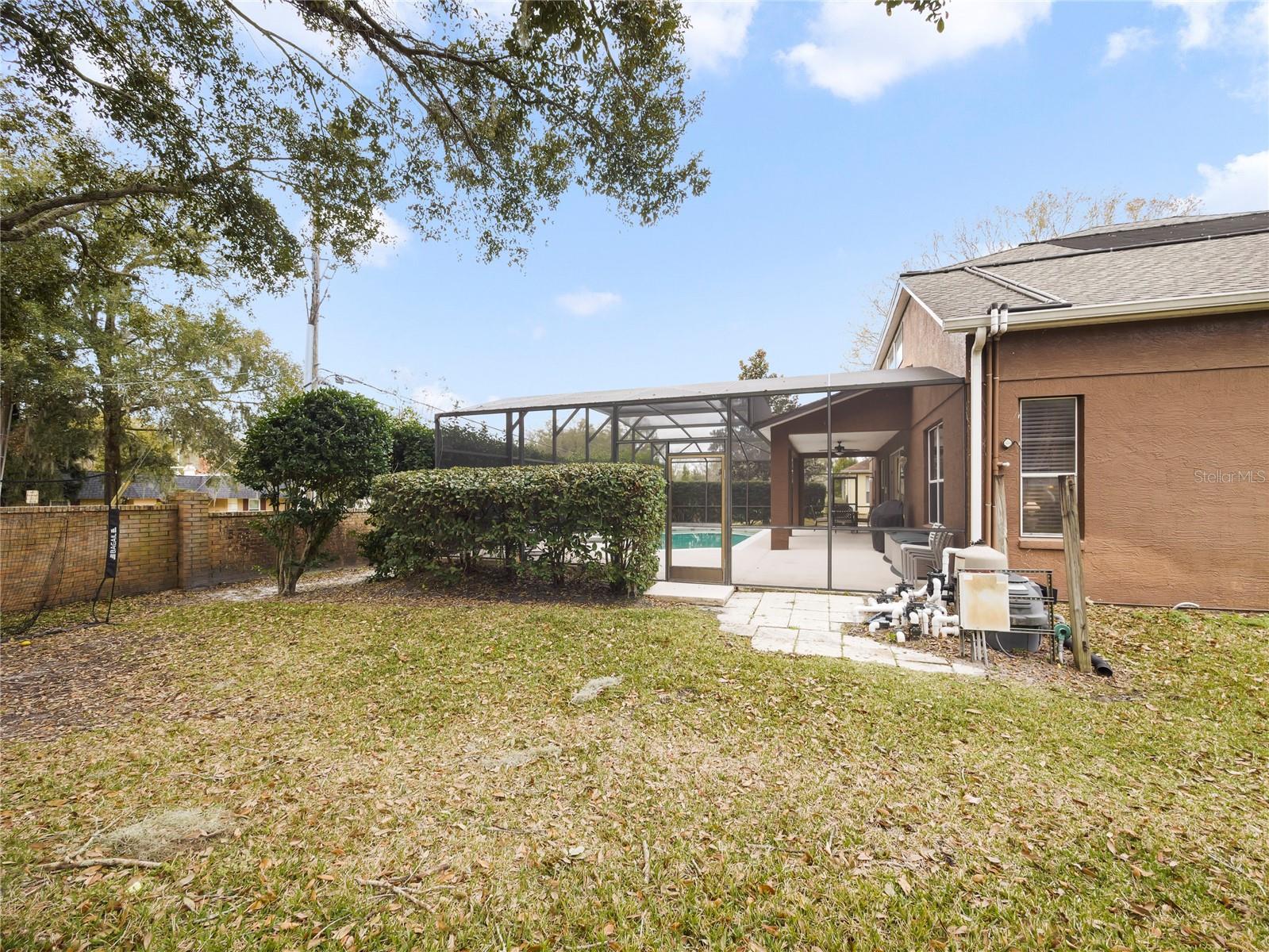 MEADOWCREST - Residential