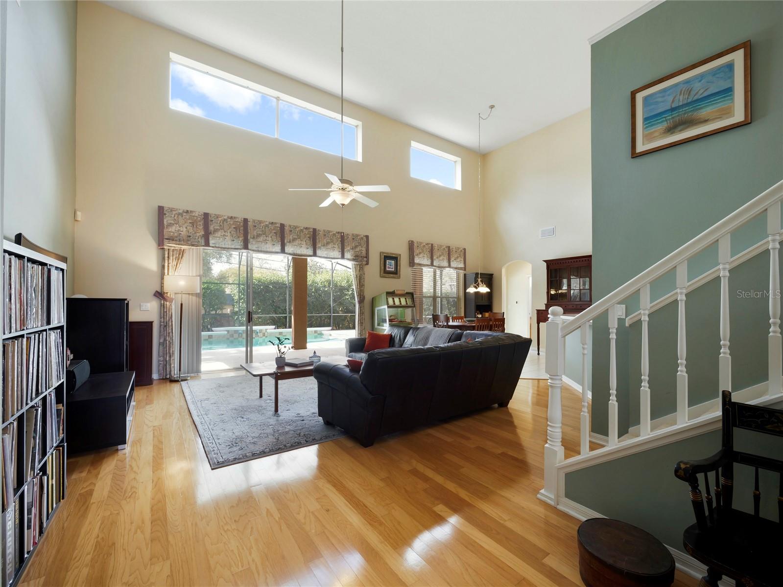 MEADOWCREST - Residential