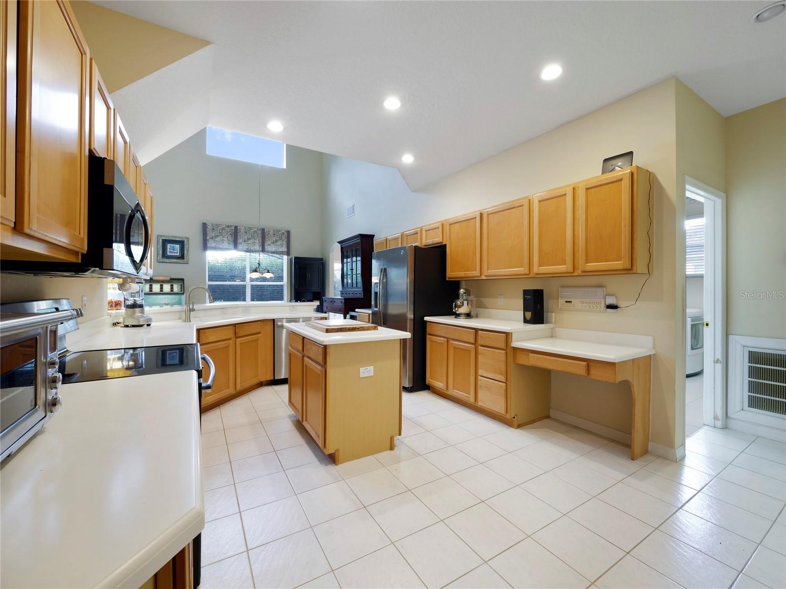 MEADOWCREST - Residential