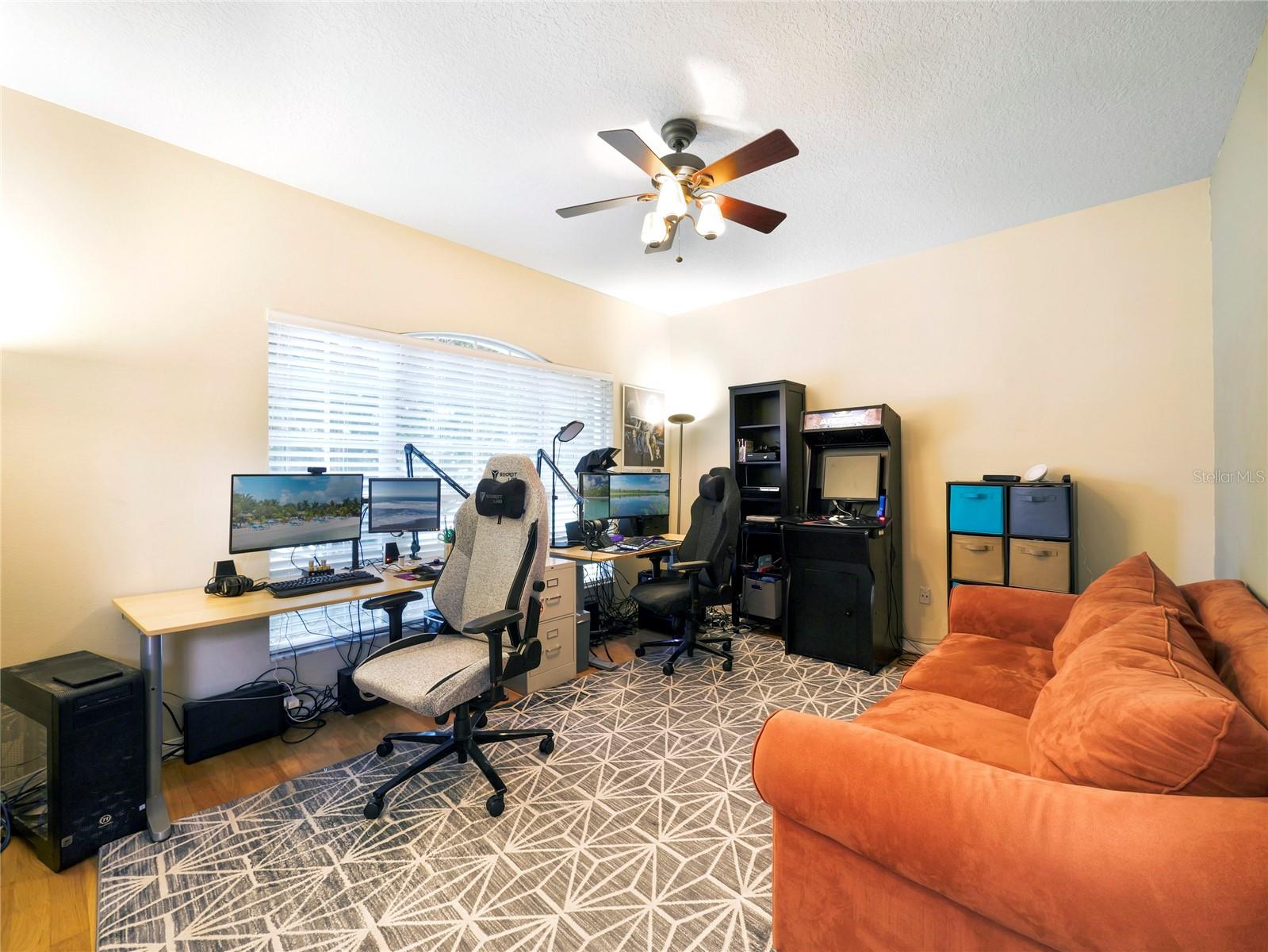 MEADOWCREST - Residential