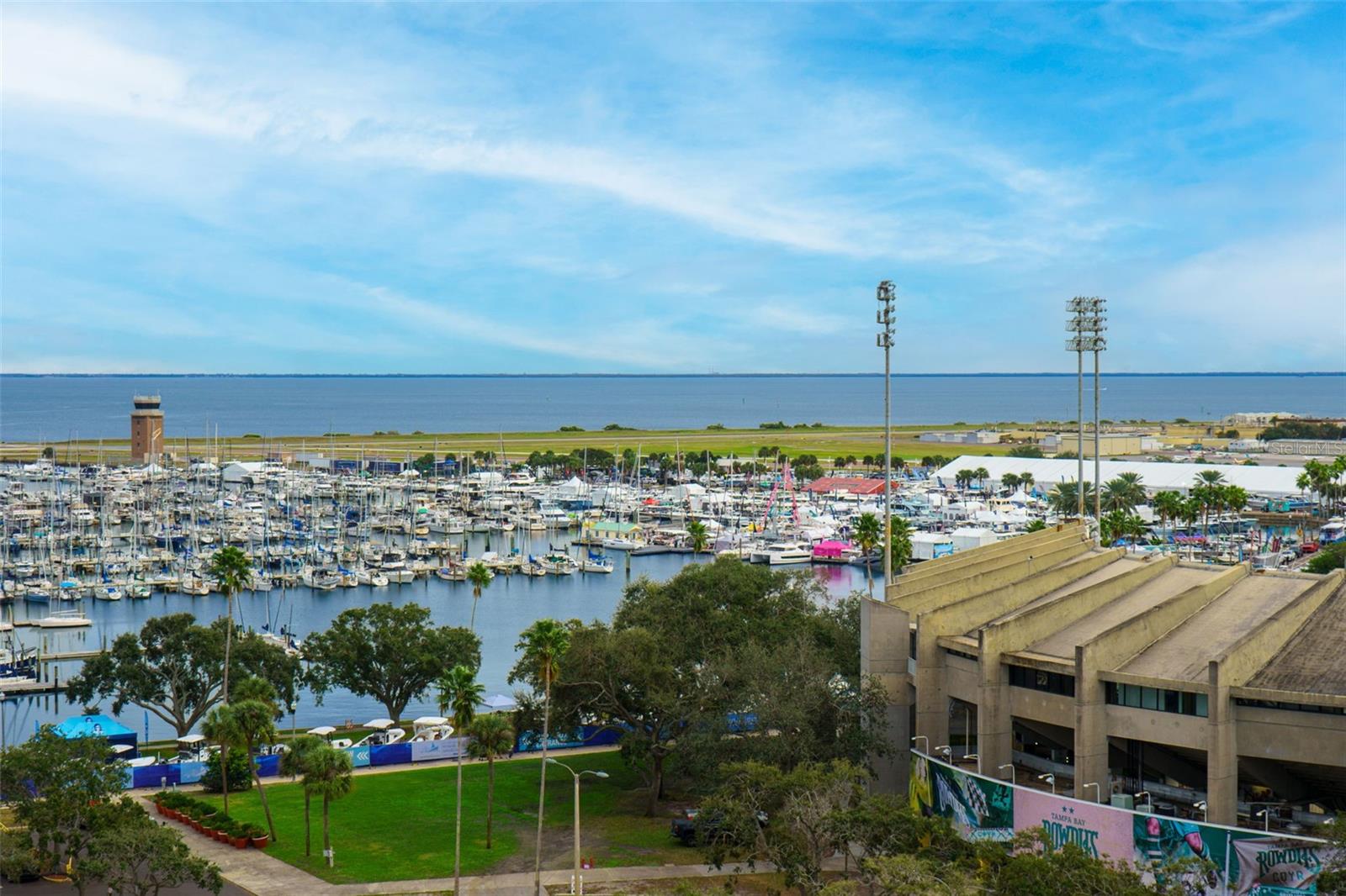 SIGNATURE PLACE CONDO - Residential