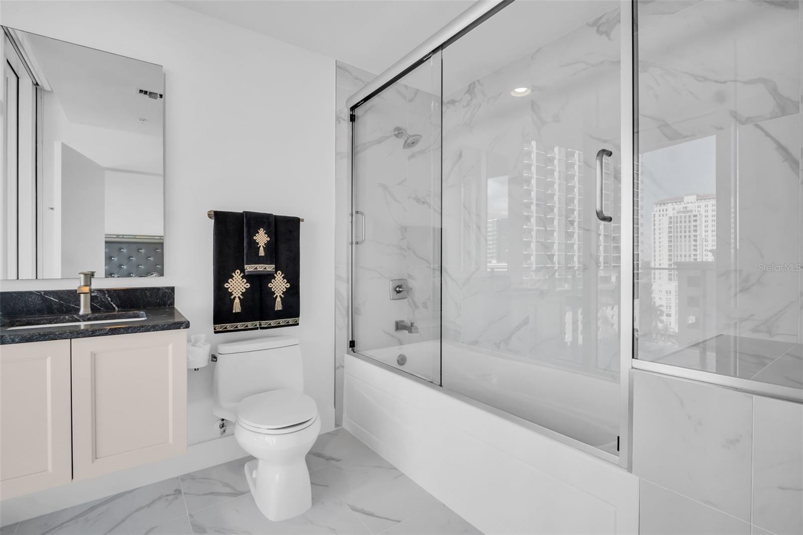 SIGNATURE PLACE CONDO - Residential