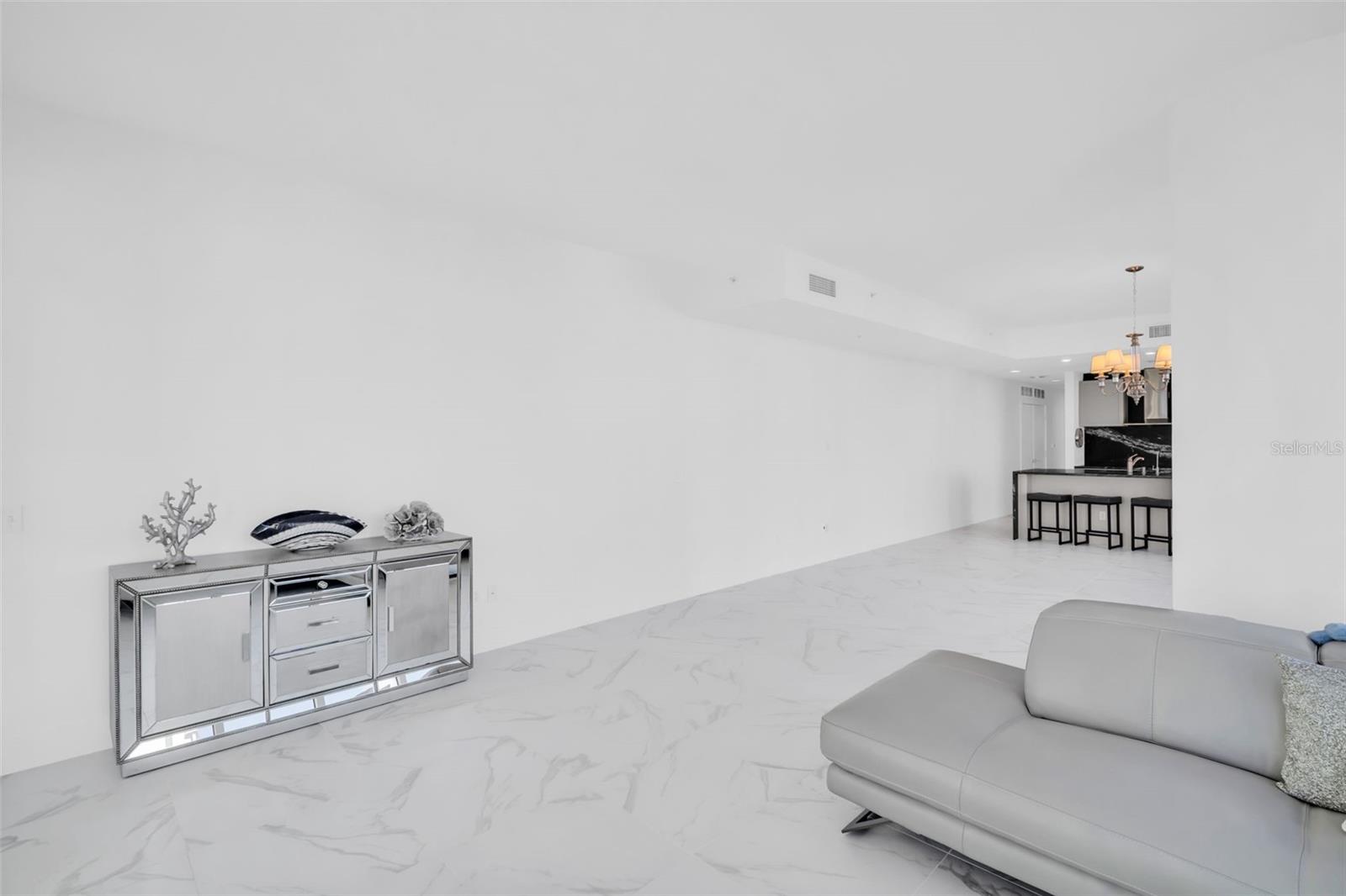 SIGNATURE PLACE CONDO - Residential