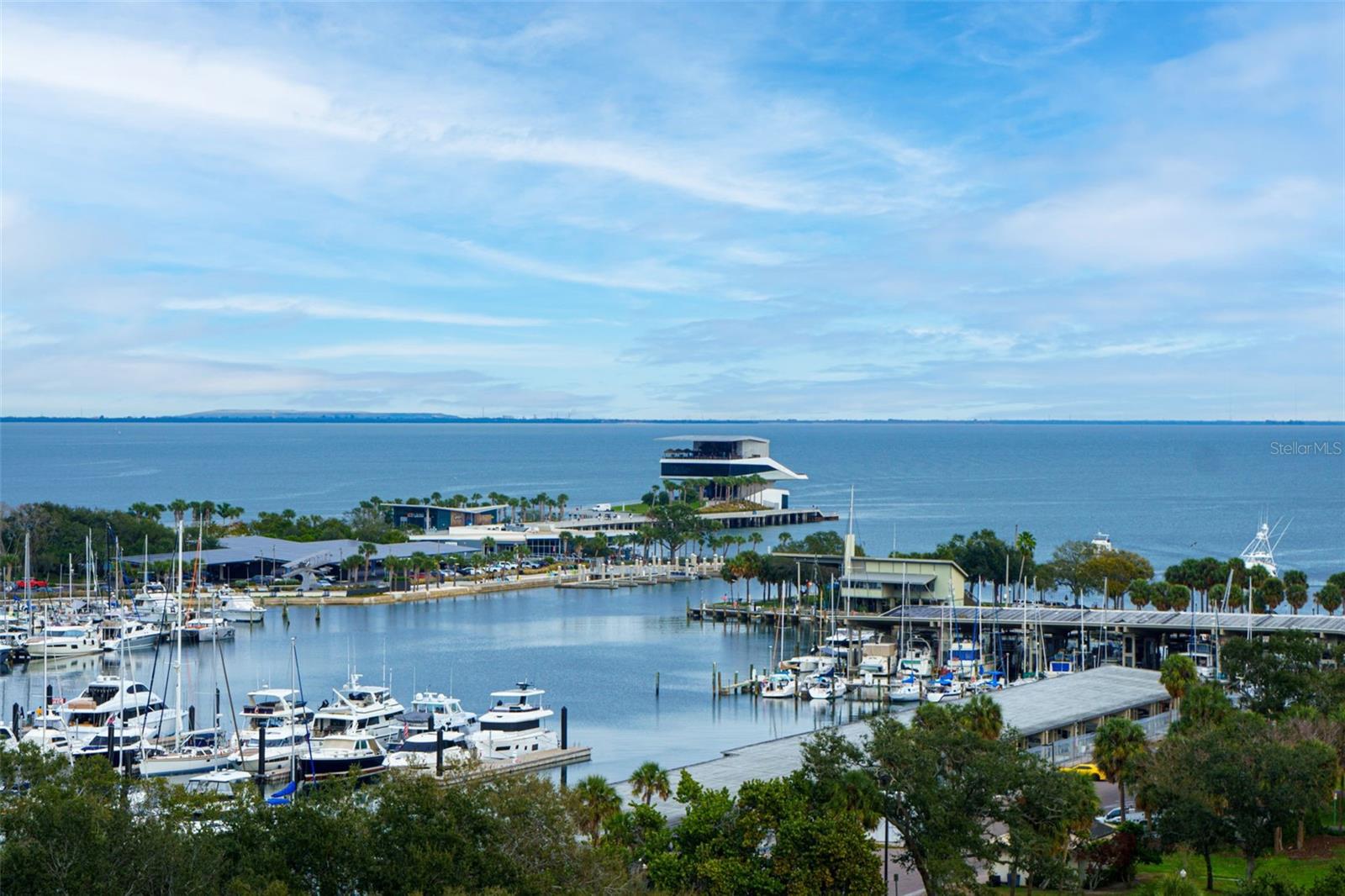 SIGNATURE PLACE CONDO - Residential