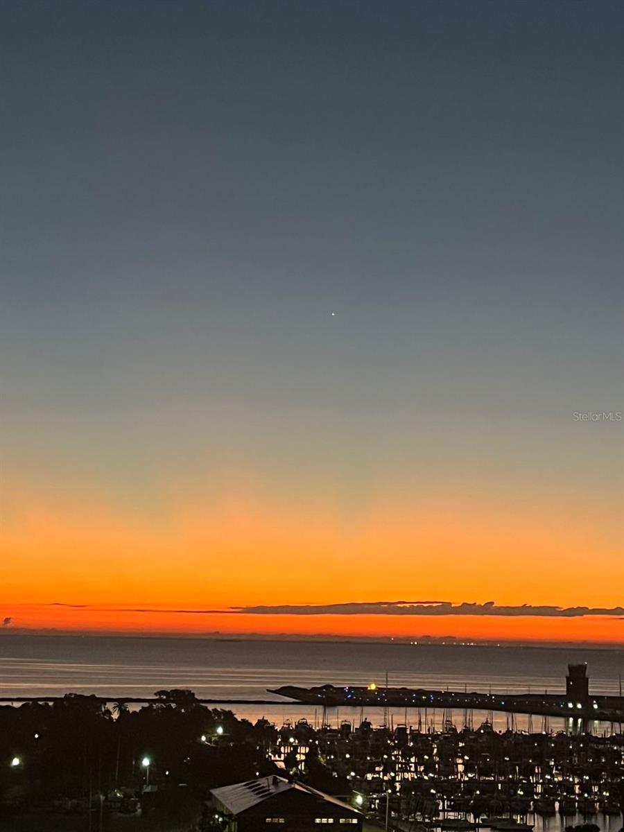 SIGNATURE PLACE CONDO - Residential