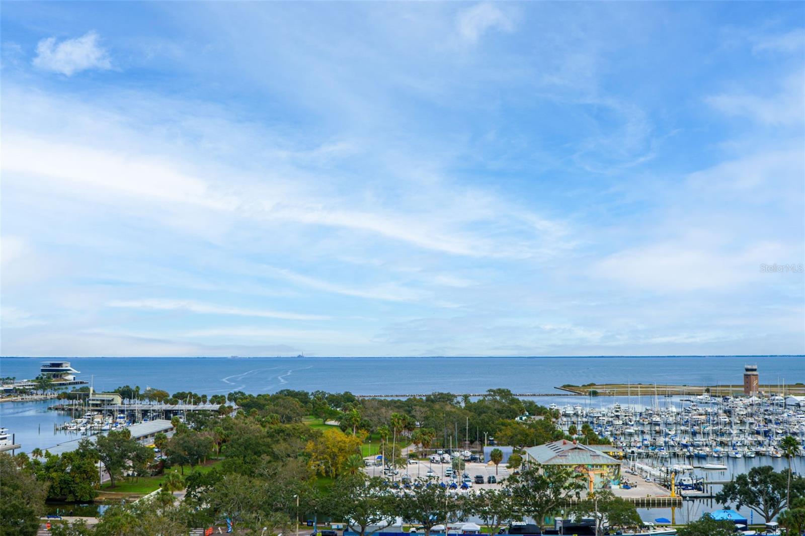 SIGNATURE PLACE CONDO - Residential