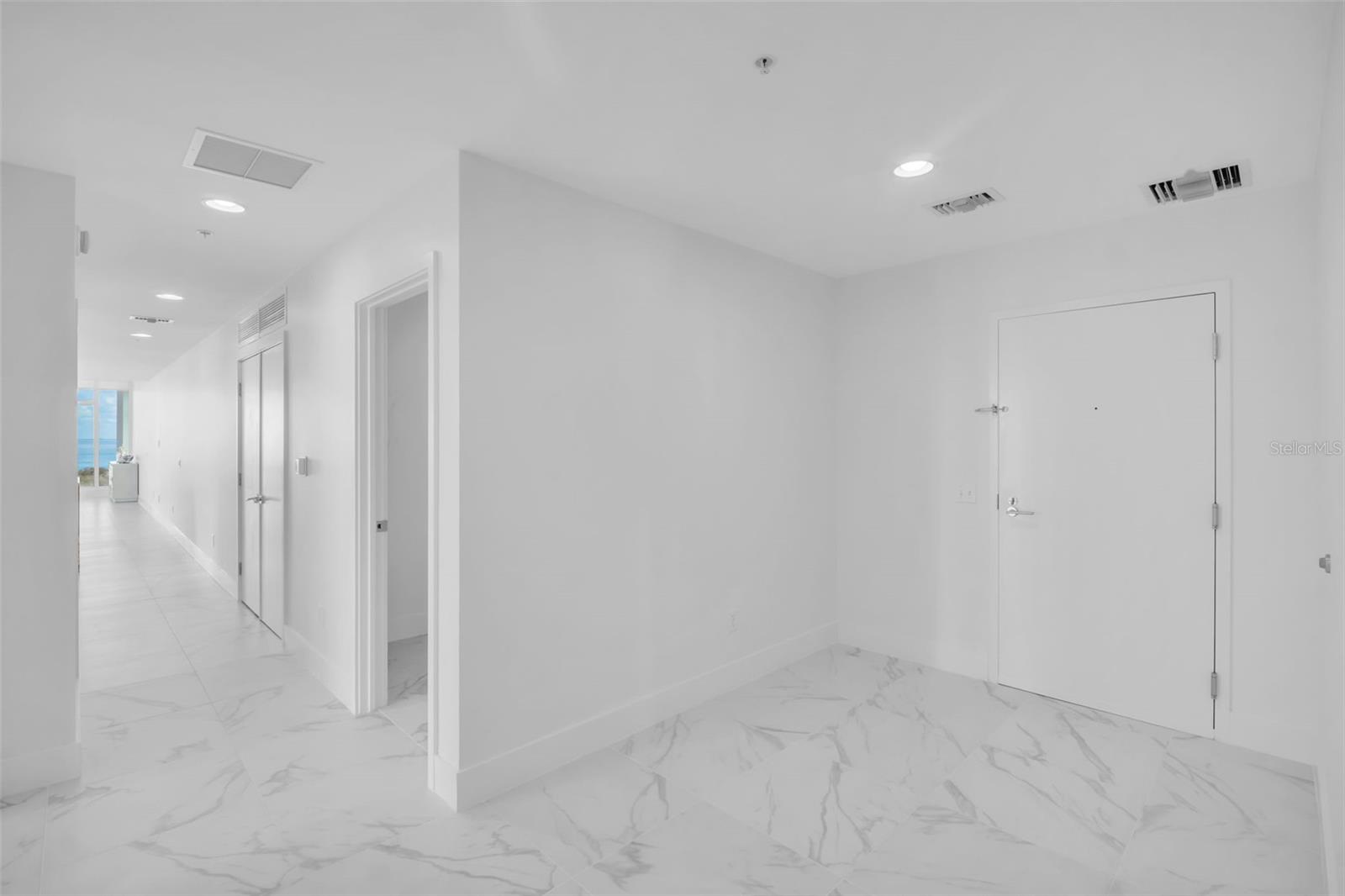 SIGNATURE PLACE CONDO - Residential