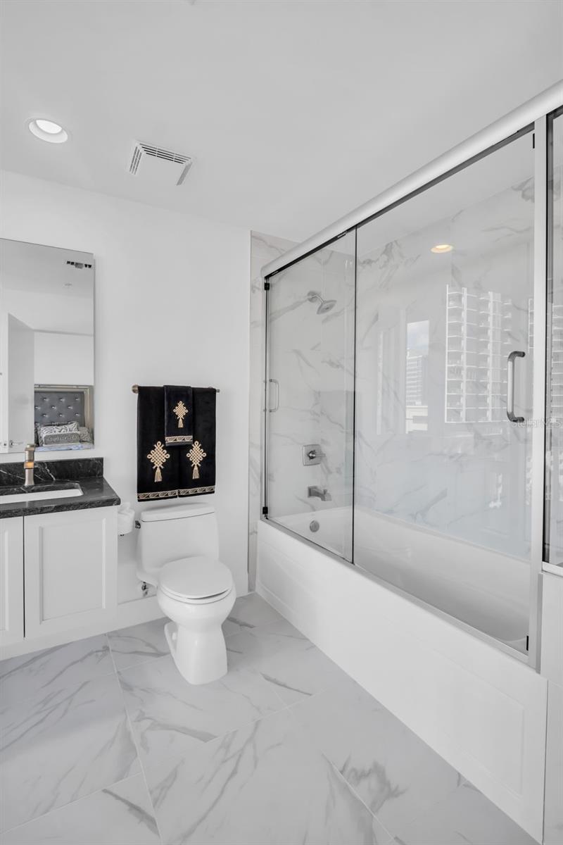 SIGNATURE PLACE CONDO - Residential