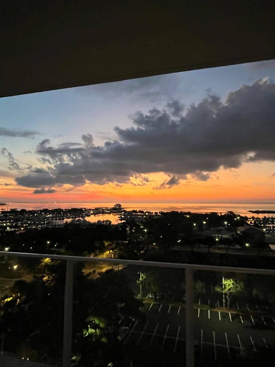 SIGNATURE PLACE CONDO - Residential