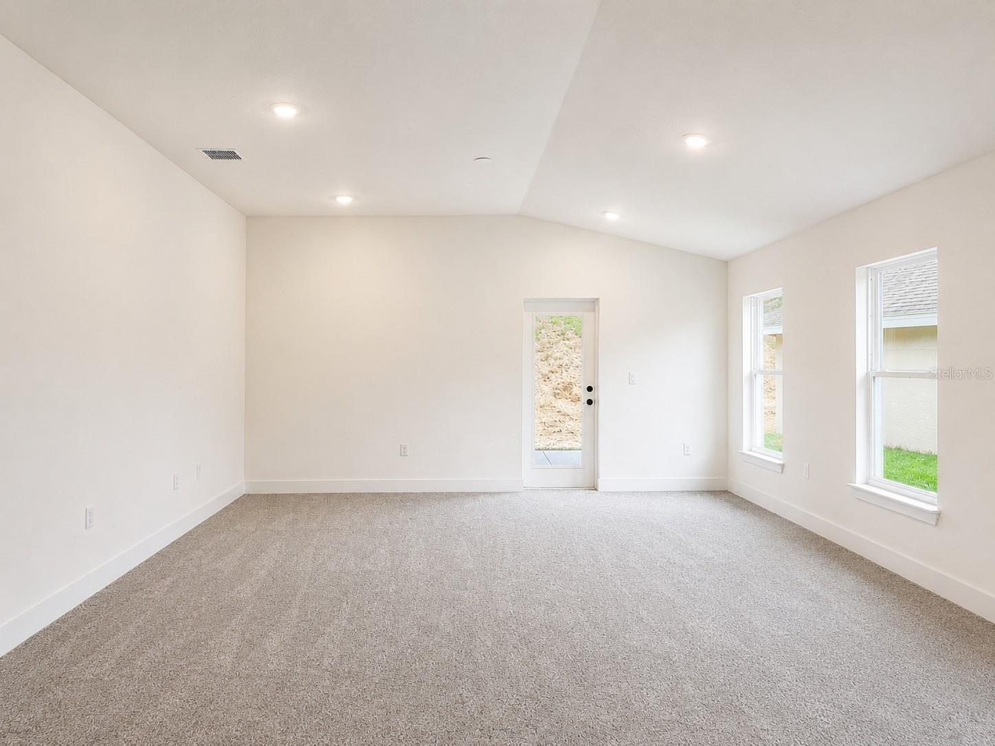 1643 ANN ROSE WAY