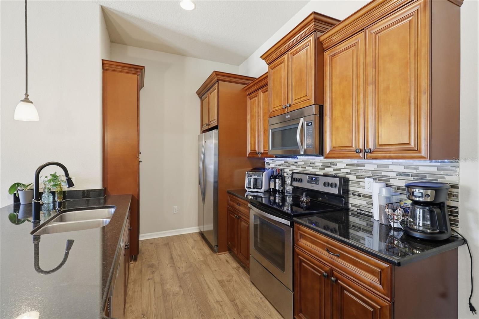 REGENCY PALMS - Residential