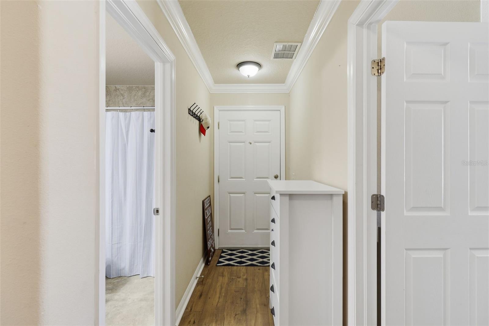 REGENCY PALMS - Residential