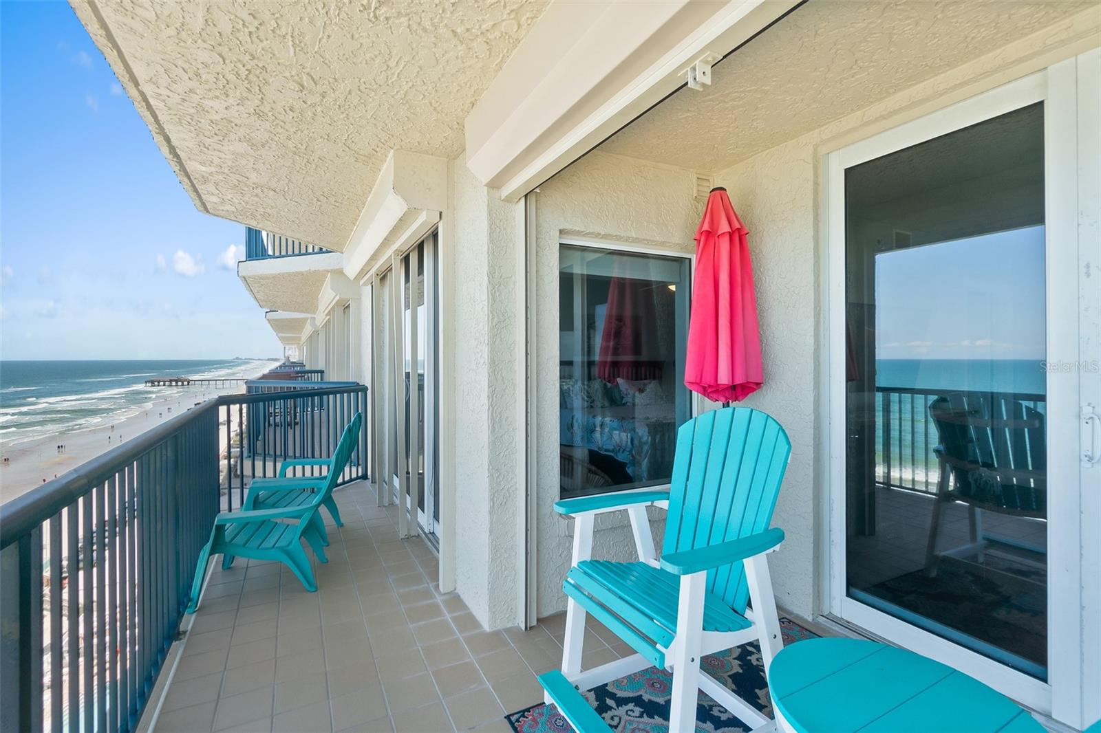 TOWERS 10 CONDO - Residential