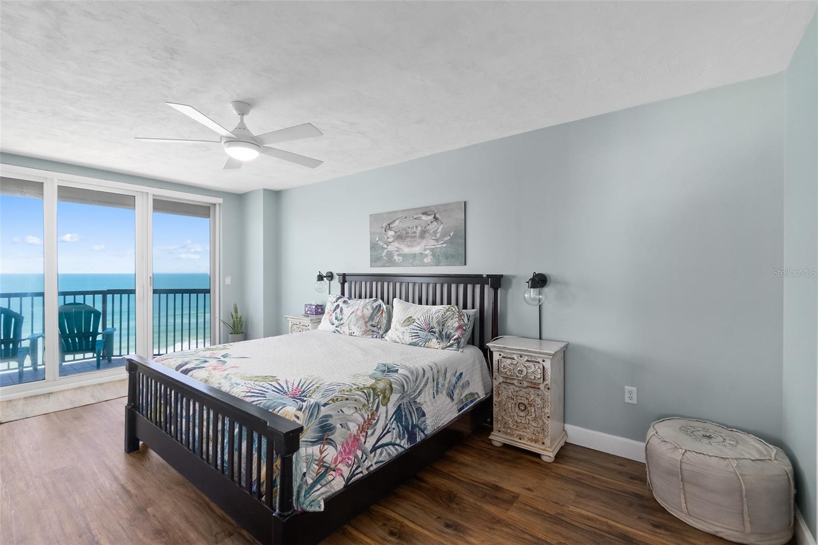 TOWERS 10 CONDO - Residential