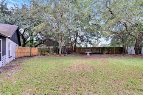 A home in PLANT CITY