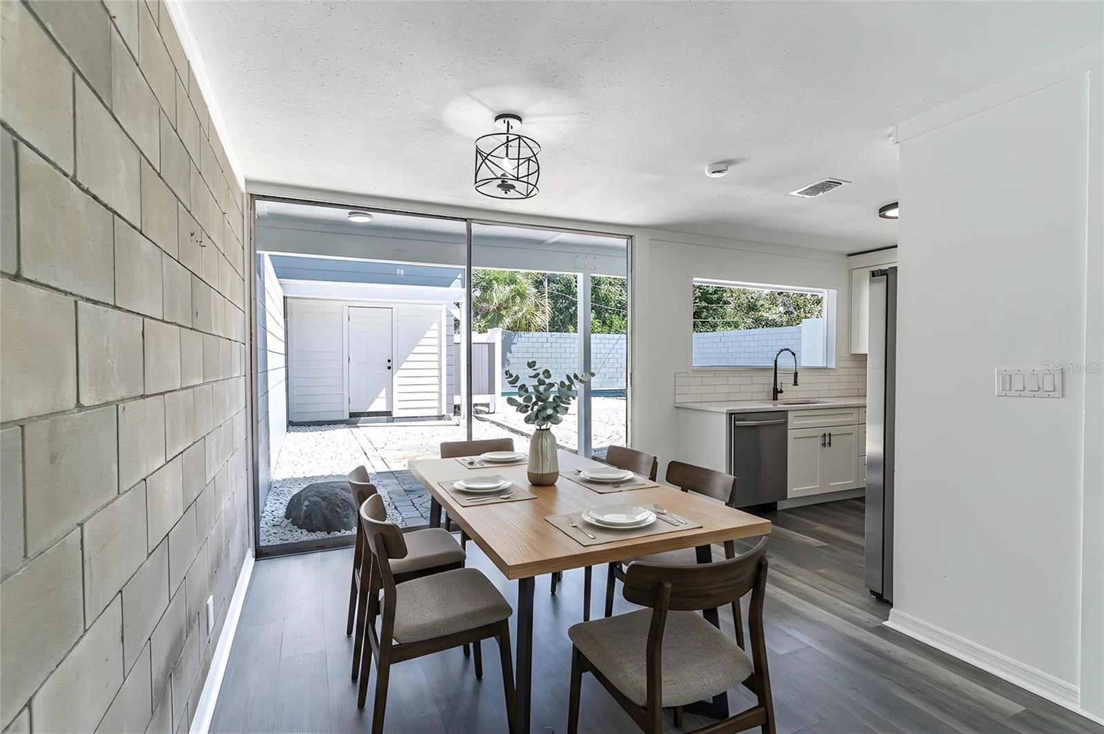 1558 DREXEL AVENUE NE