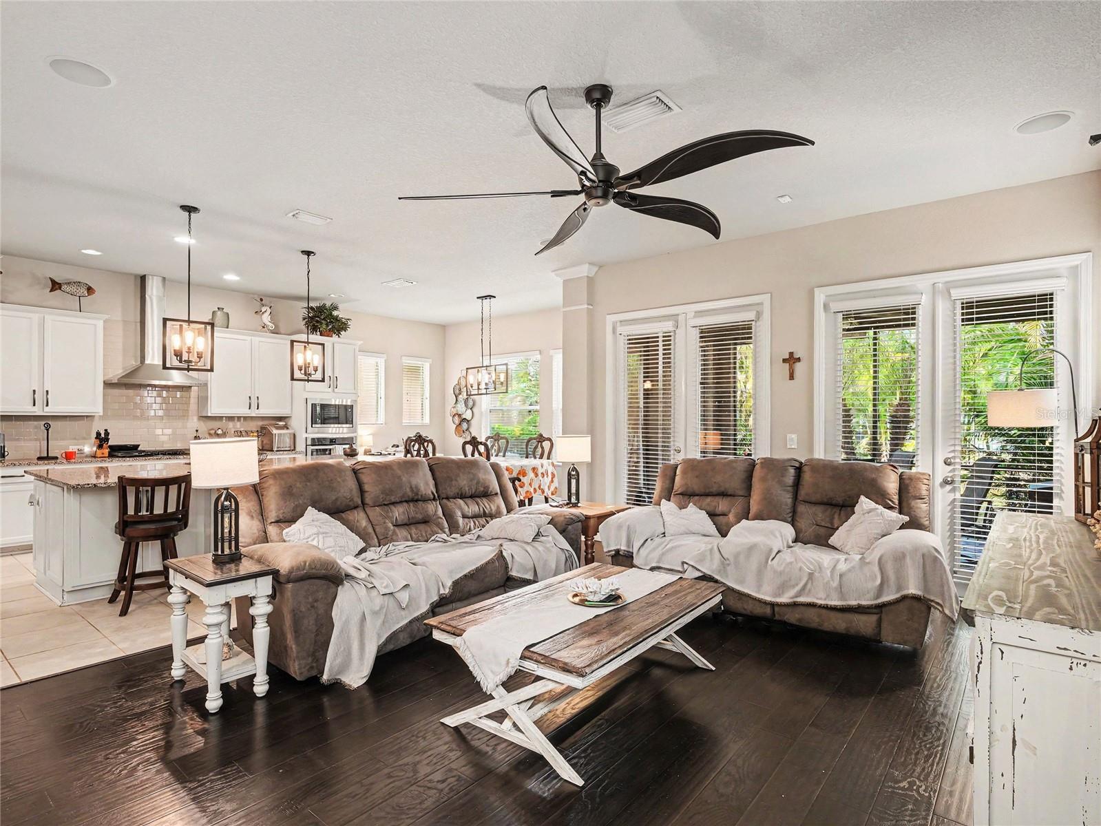 7508 LANTERN PARK AVENUE, APOLLO BEACH, FL, 33572 1 7508 LANTERN PARK AVENUE