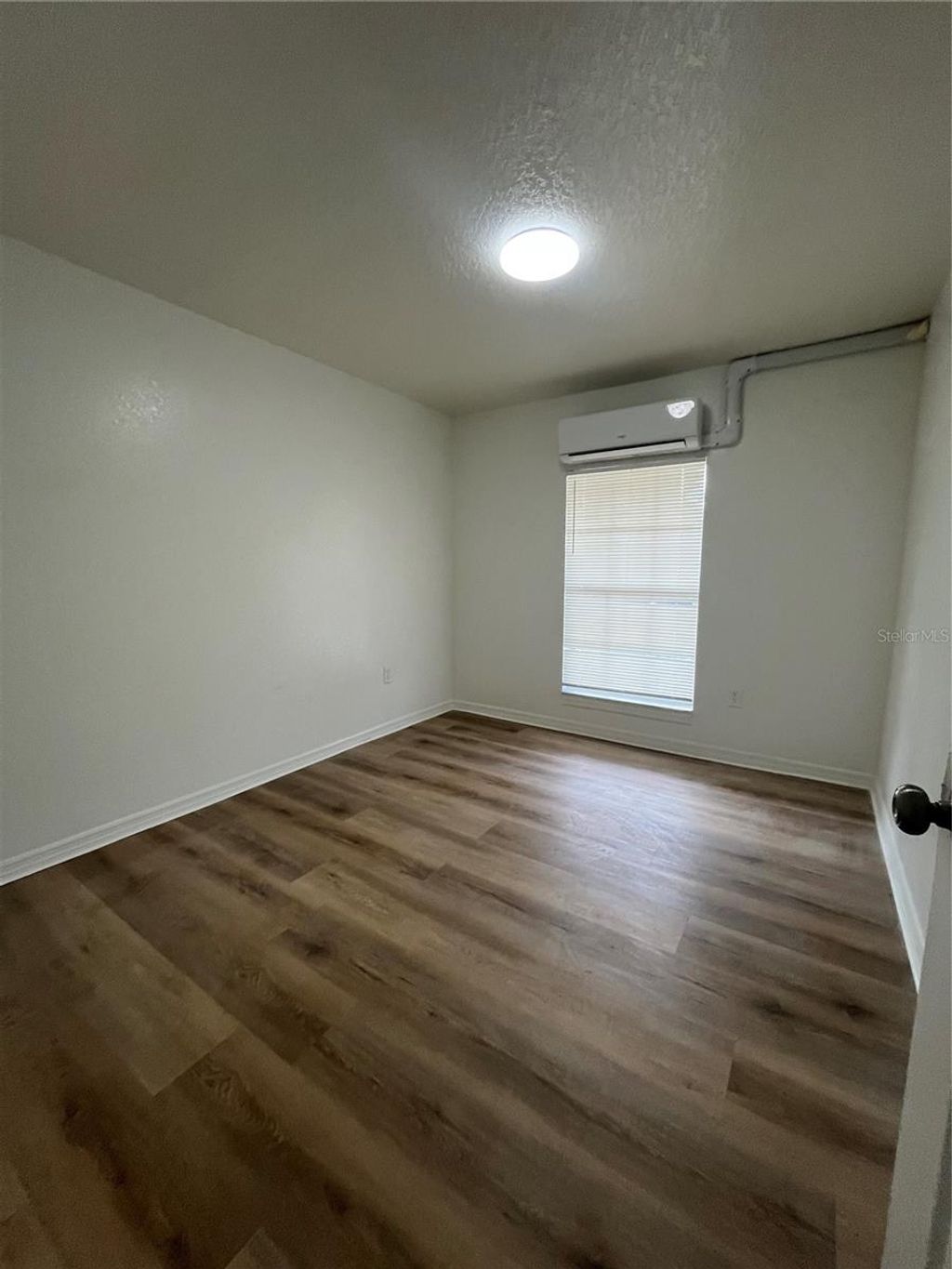 Photo of 1045 W Gore Street, Orlando, FL 32805 (MLS # S5139099)