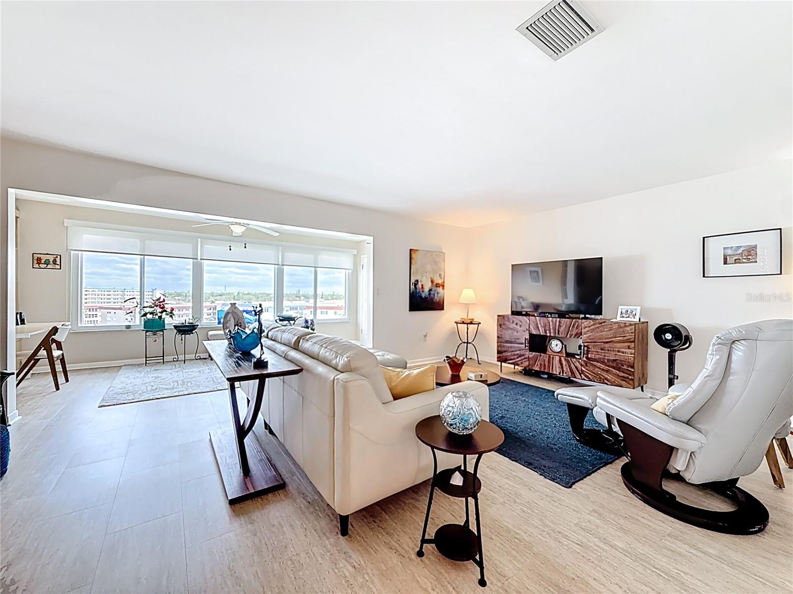 5925 SHORE BOULEVARD S 611