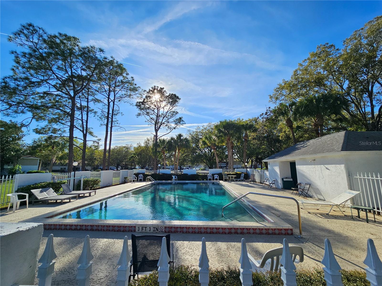 COUNTRY CLUB VLG/SILVER SPGS S - Residential