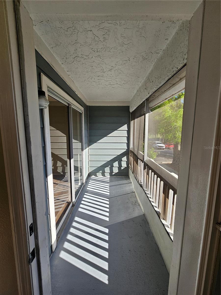 COUNTRY CLUB VLG/SILVER SPGS S - Residential