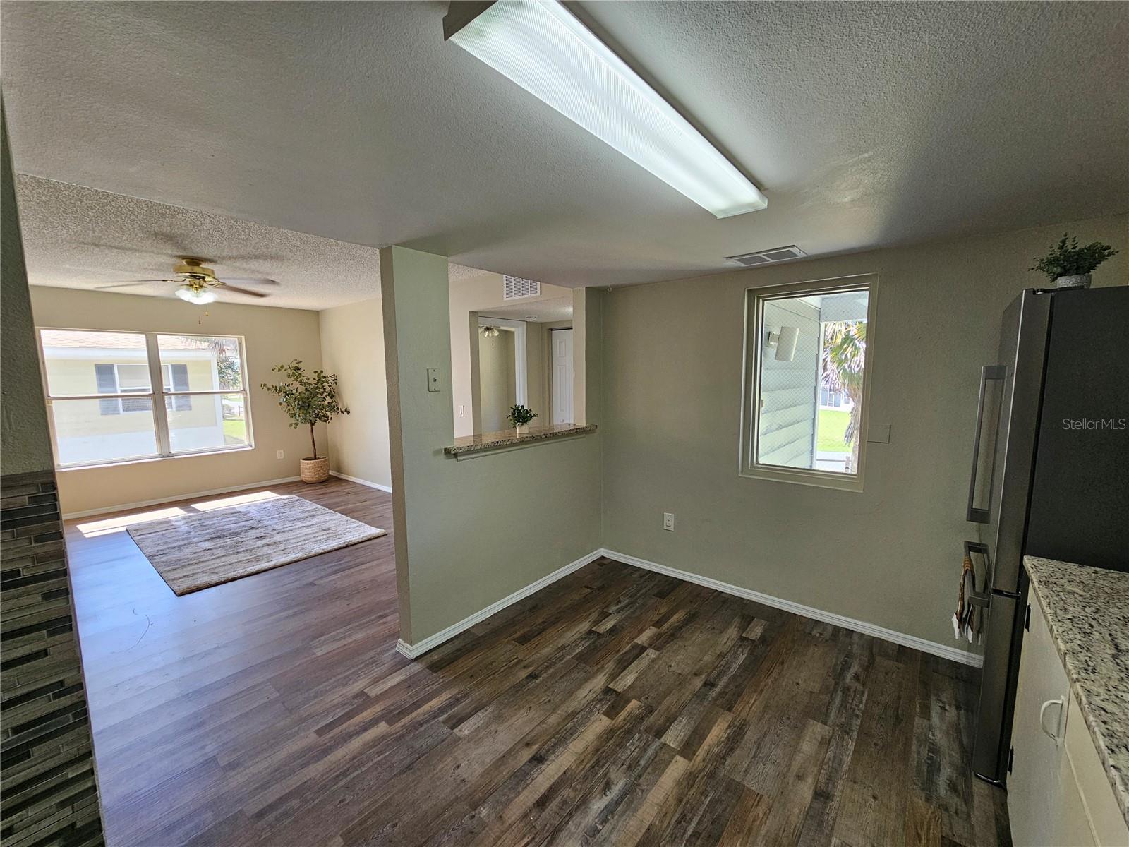 COUNTRY CLUB VLG/SILVER SPGS S - Residential