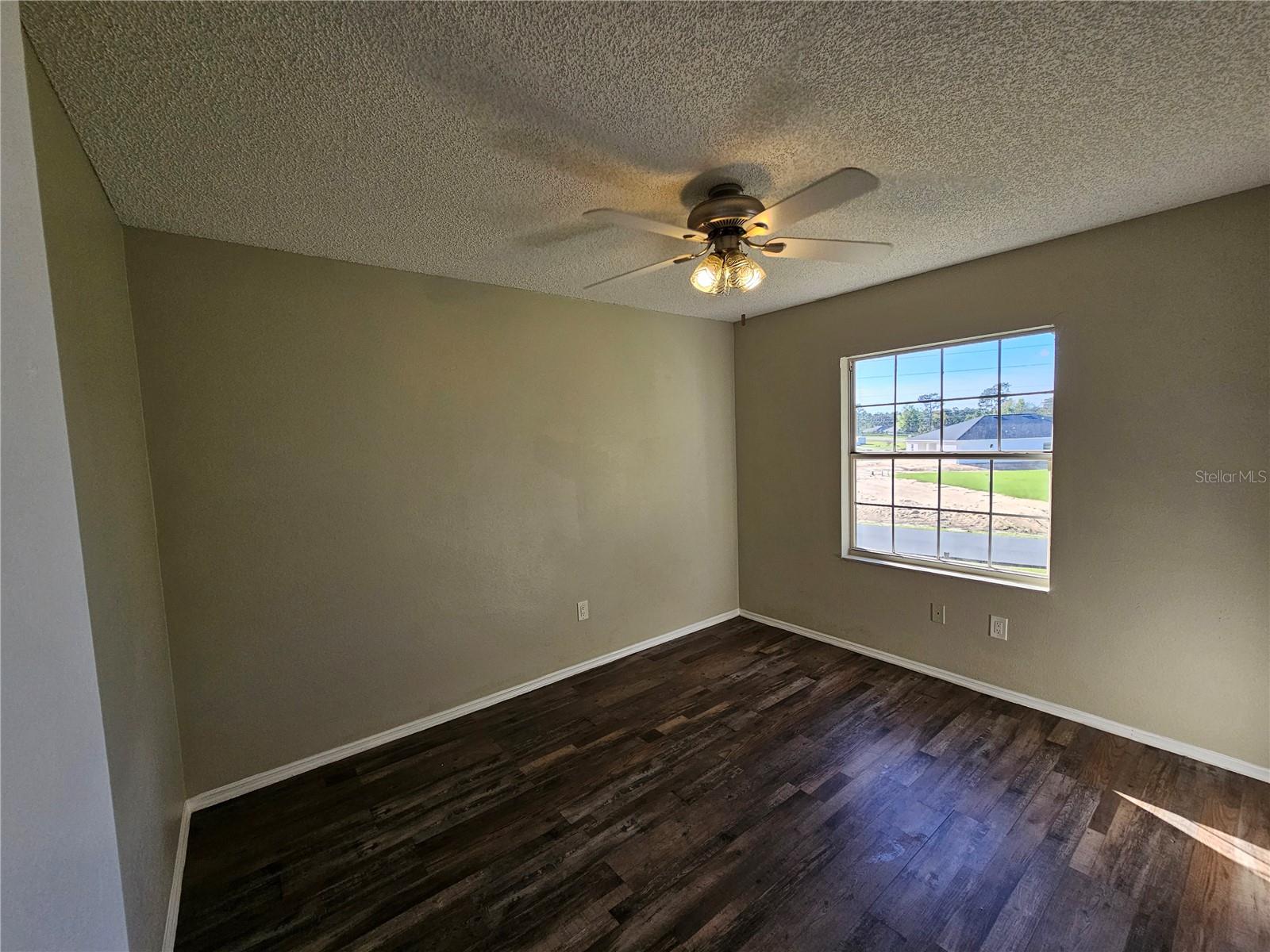 COUNTRY CLUB VLG/SILVER SPGS S - Residential