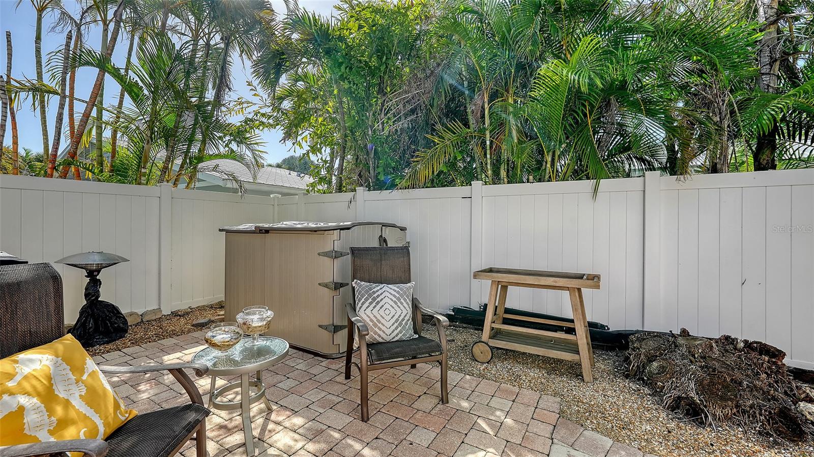 WEST WIND SHORES - Residential