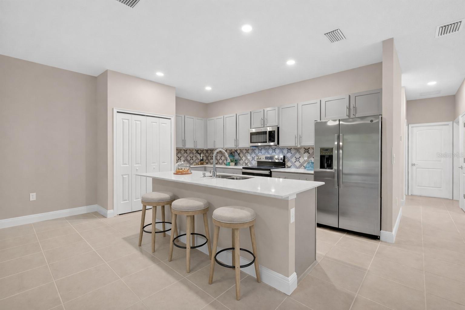 LEESBURG ARLINGTON RIDGE PH 1-C - Residential