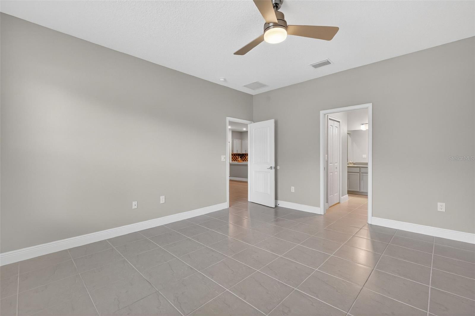 LEESBURG ARLINGTON RIDGE PH 1-C - Residential