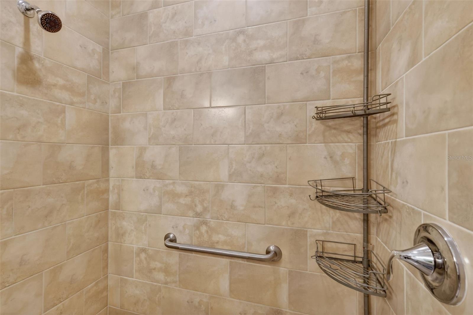 LEESBURG ARLINGTON RIDGE PH 1-C - Residential