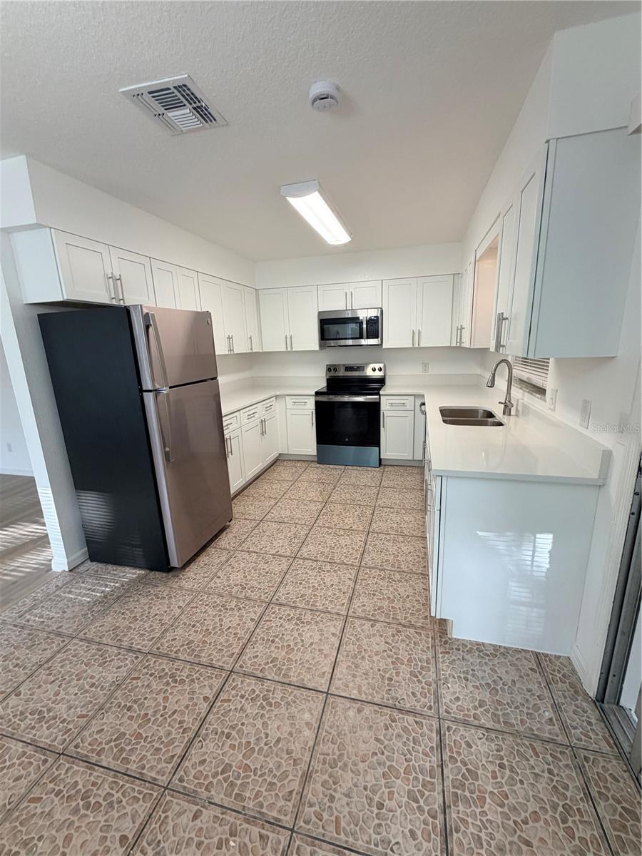 MOUNT DORA - Residential Lease