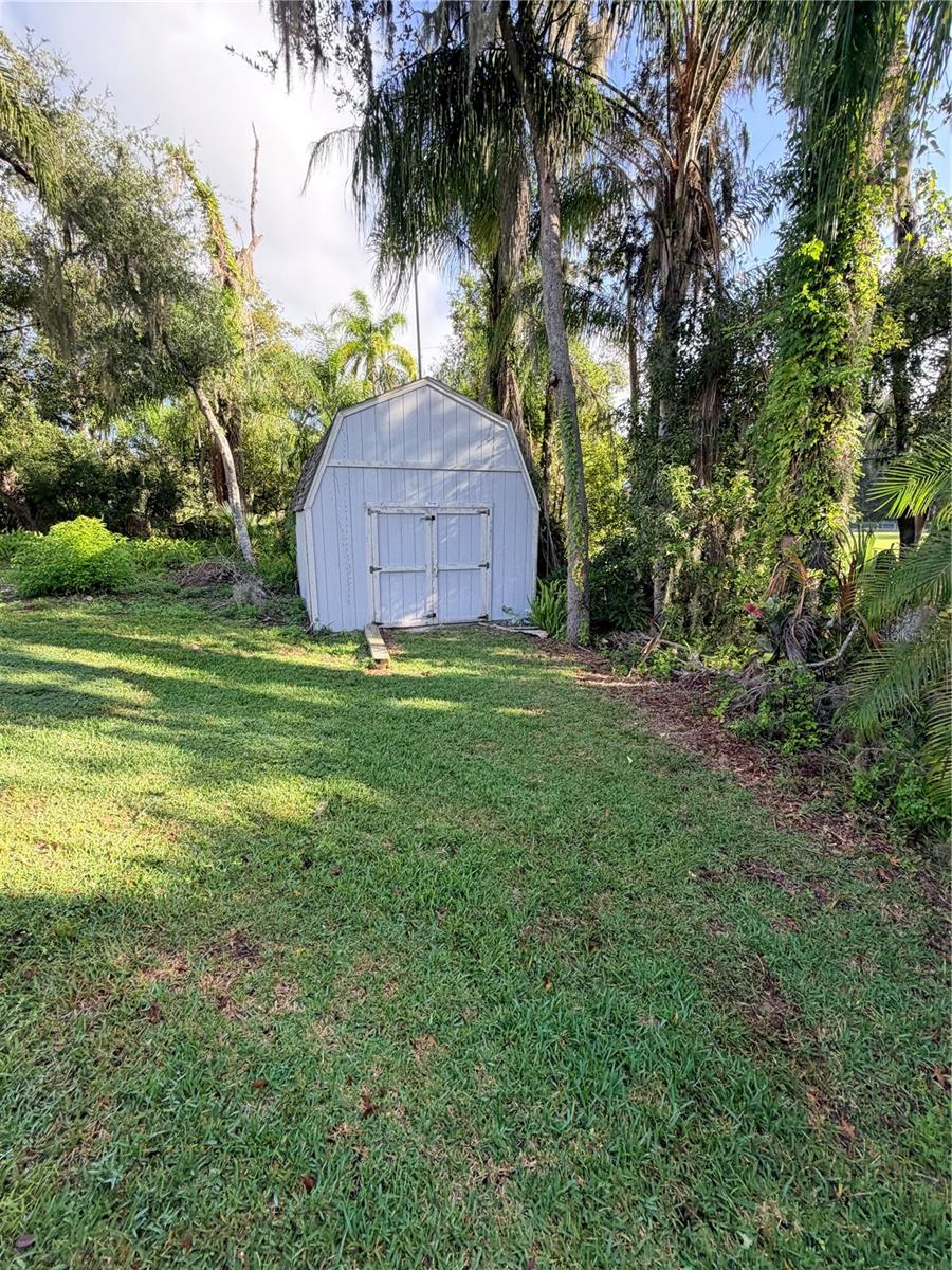 MOUNT DORA - Residential Lease