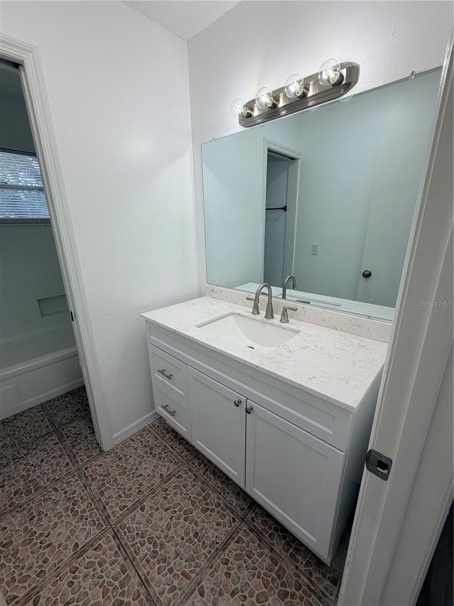 MOUNT DORA - Residential Lease