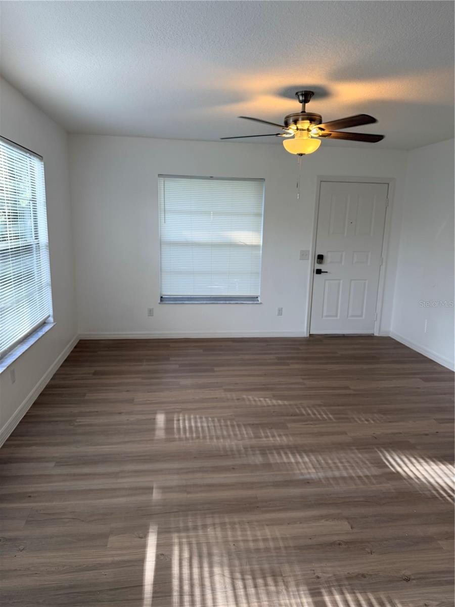 MOUNT DORA - Residential Lease
