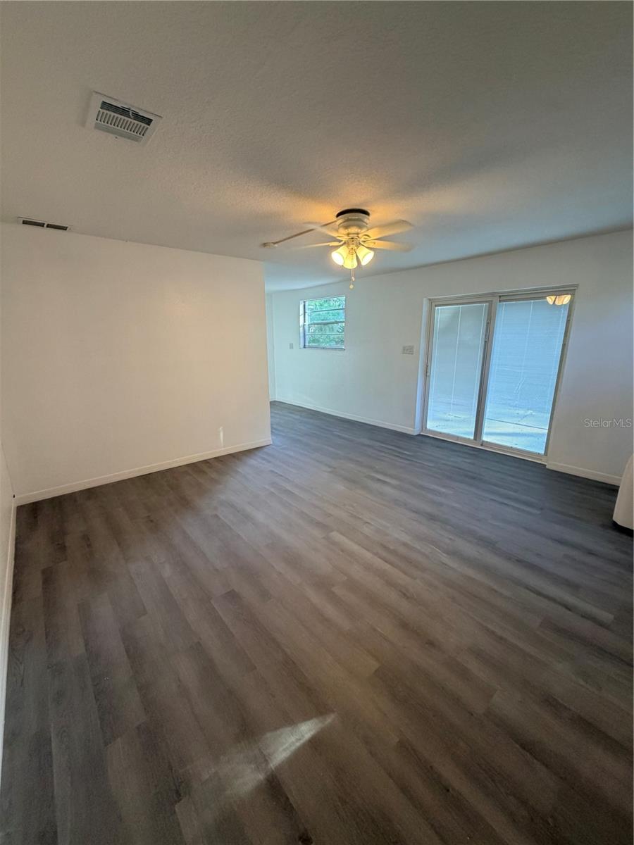 MOUNT DORA - Residential Lease
