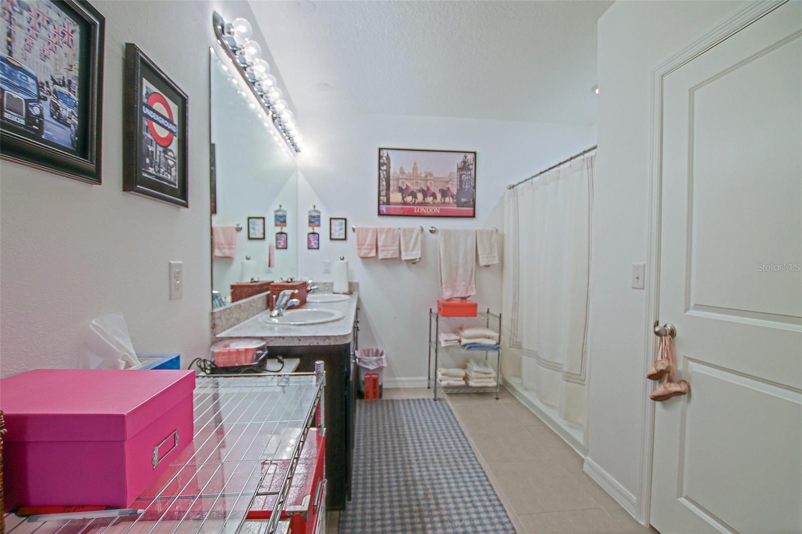 COBBLESTONE NORTH - Residential