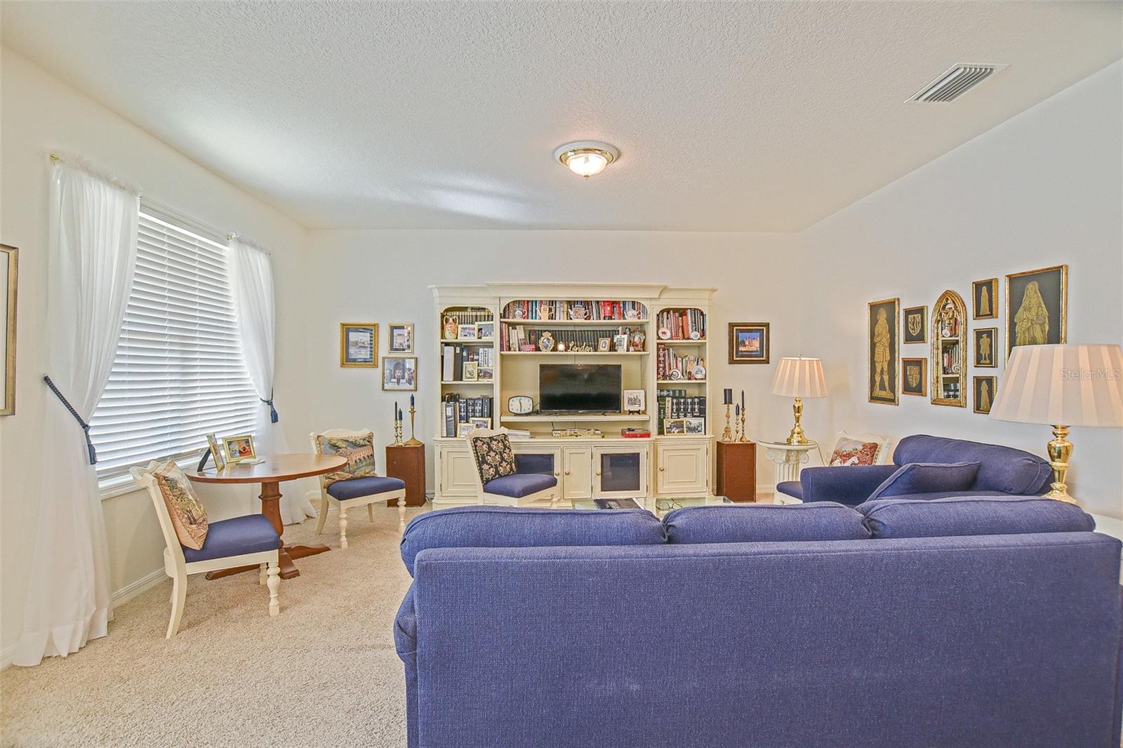 COBBLESTONE NORTH - Residential