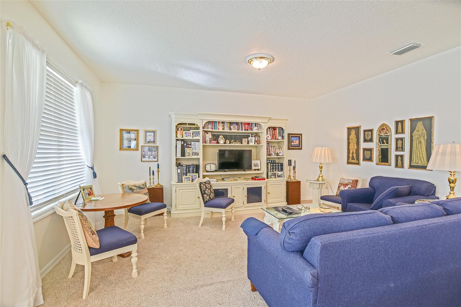 COBBLESTONE NORTH - Residential