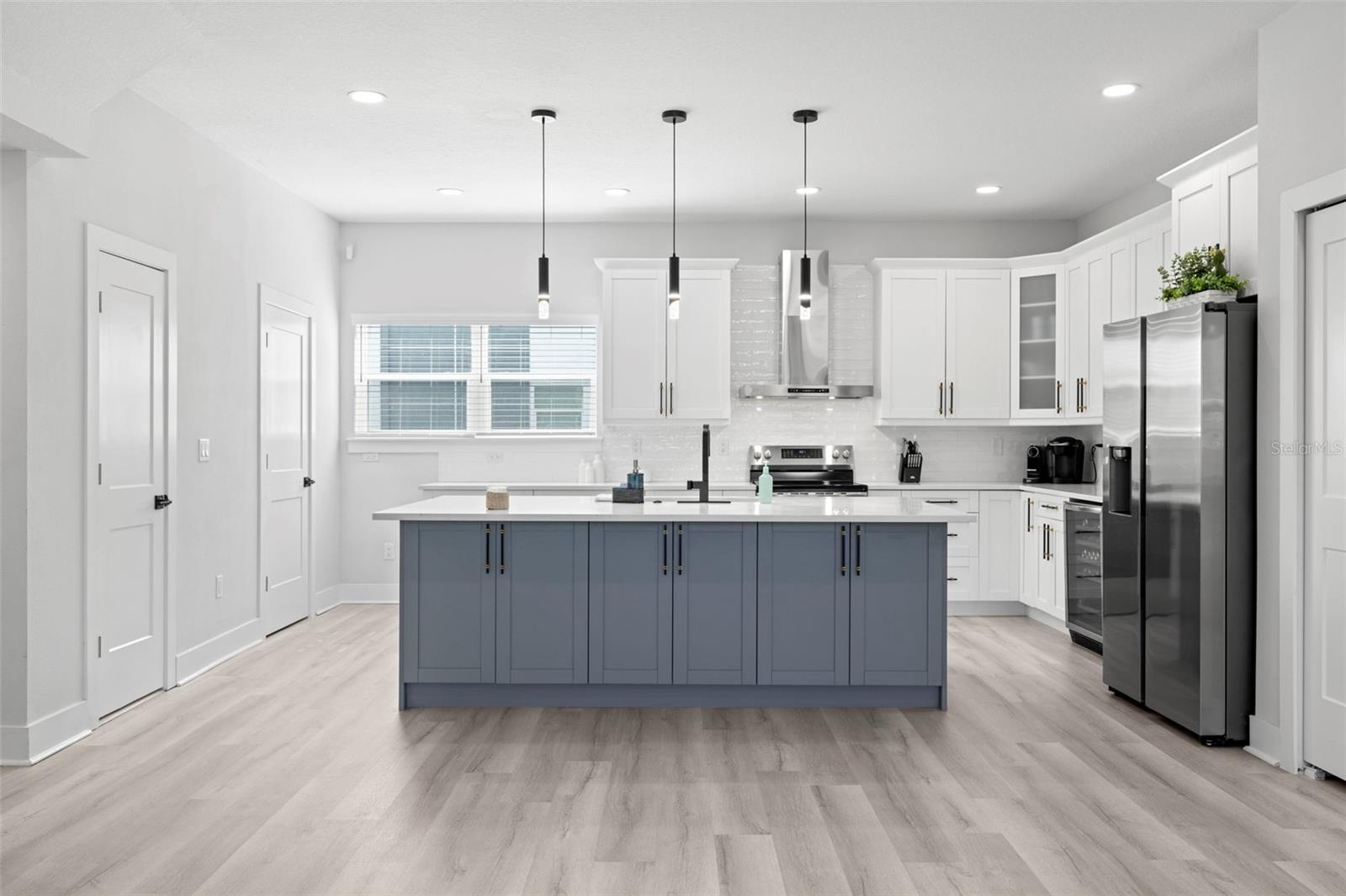 NORTH POINT TWNHMS TRACTS A & - Residential