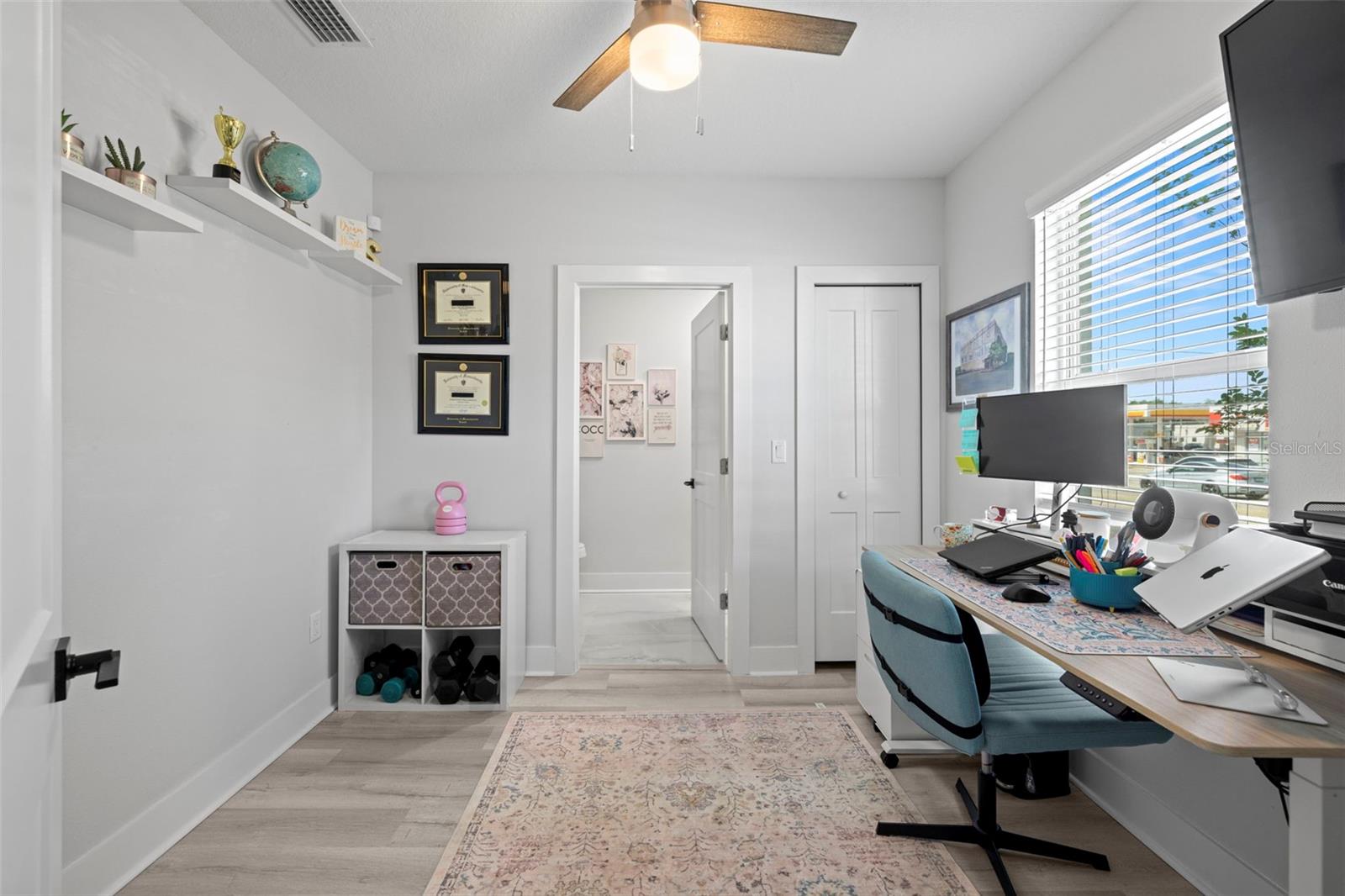 NORTH POINT TWNHMS TRACTS A & - Residential