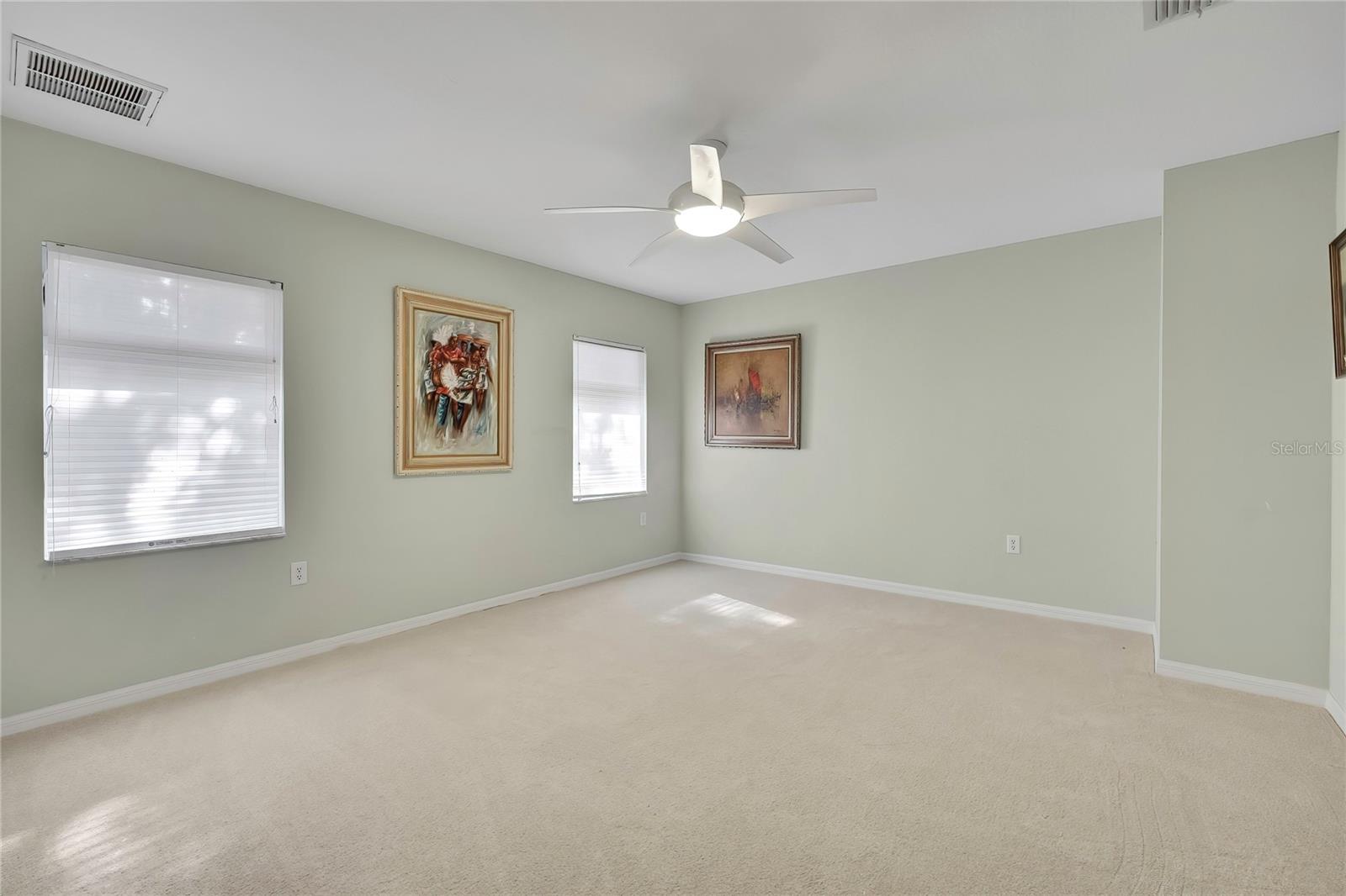 ROYAL HIGHLANDS - Residential