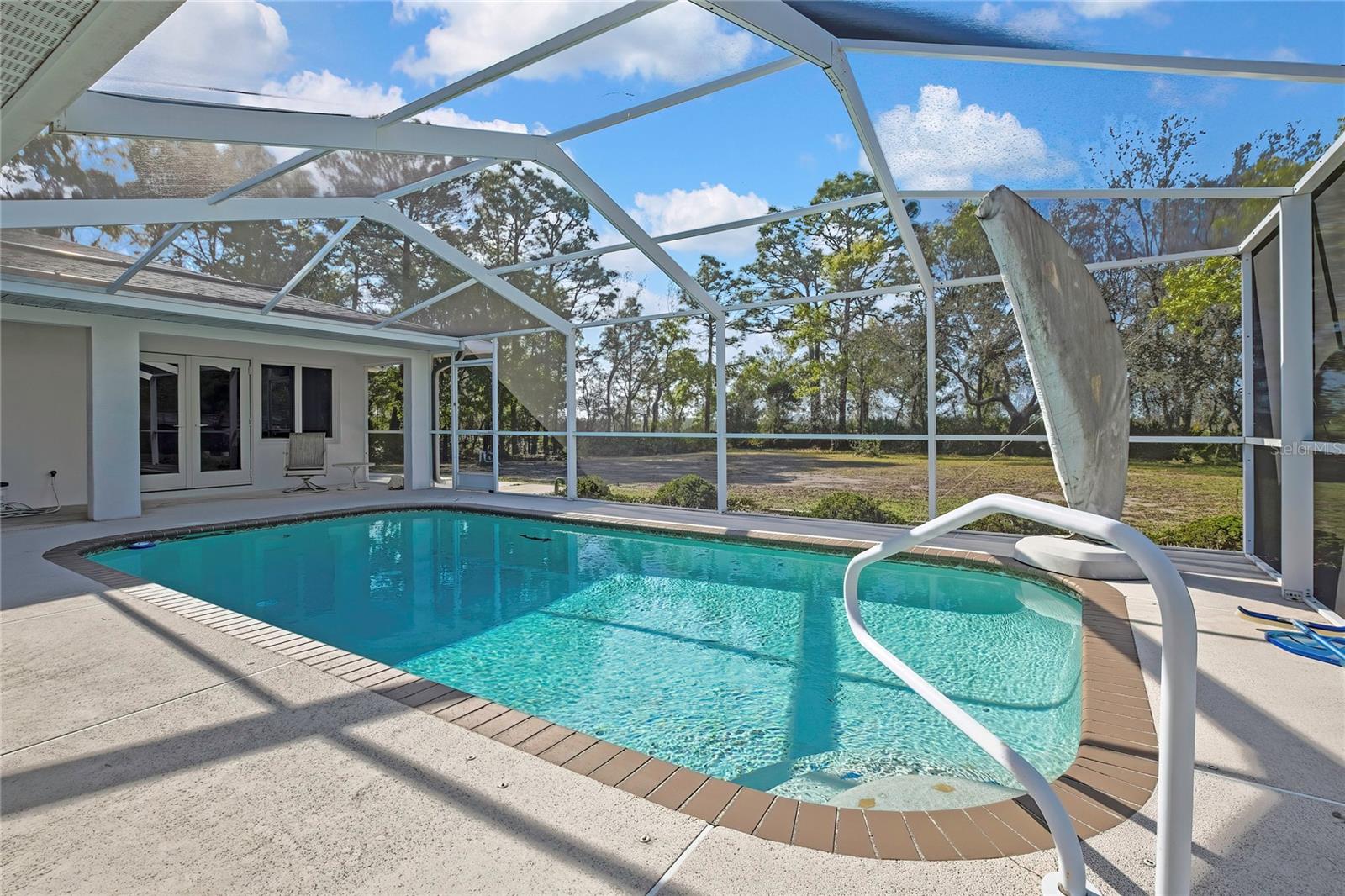 ROYAL HIGHLANDS - Residential