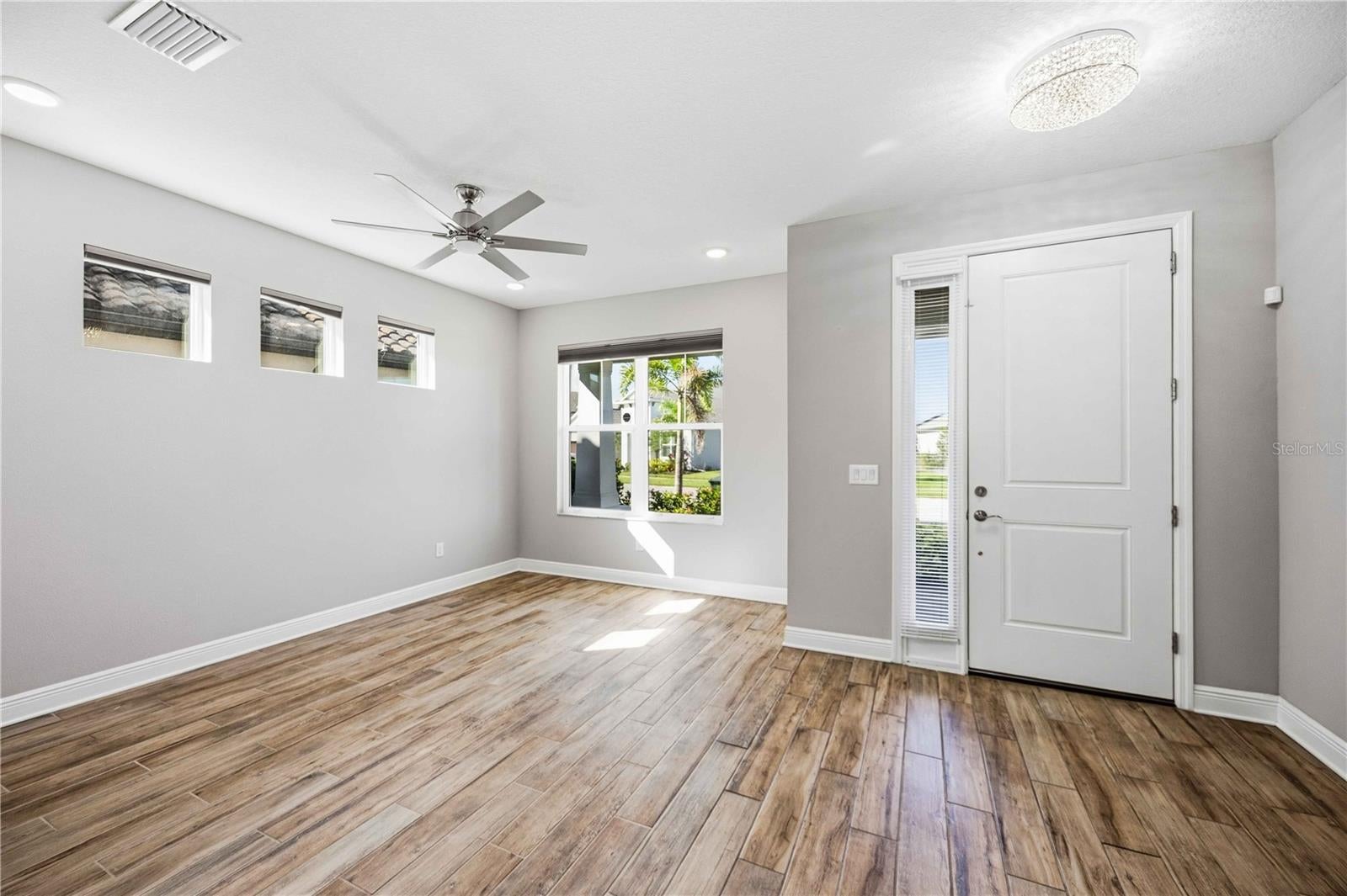 4745 ANTRIM DRIVE, SARASOTA, FL, 34240 4 4745 ANTRIM DRIVE