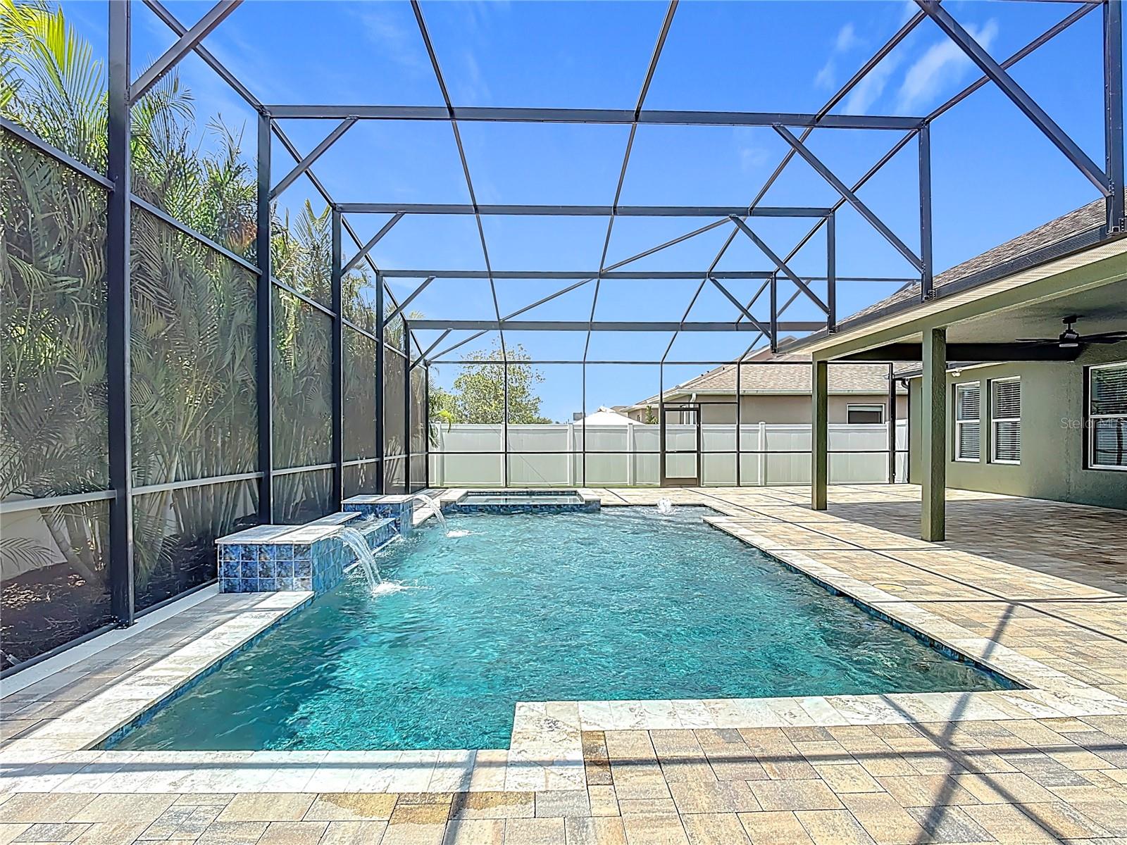 1556 ALLIGATOR STREET