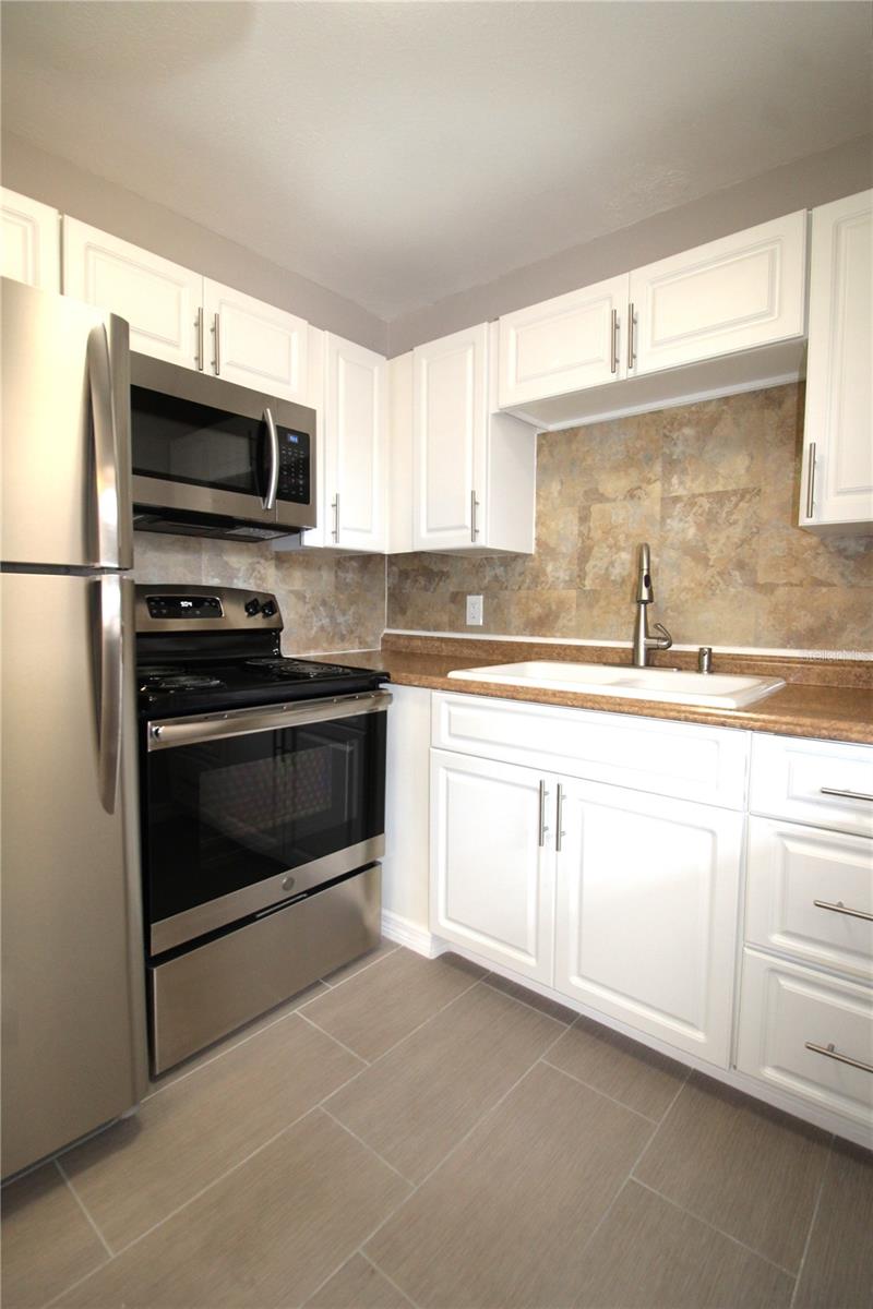 SOUTH GATE - Residential Lease